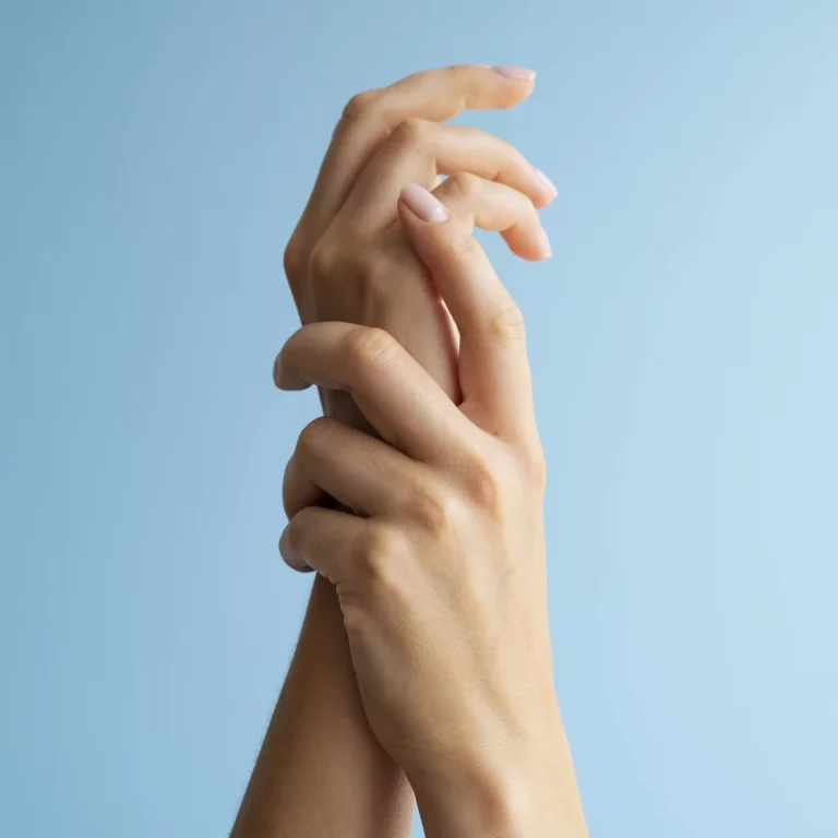 cause unghie fragili